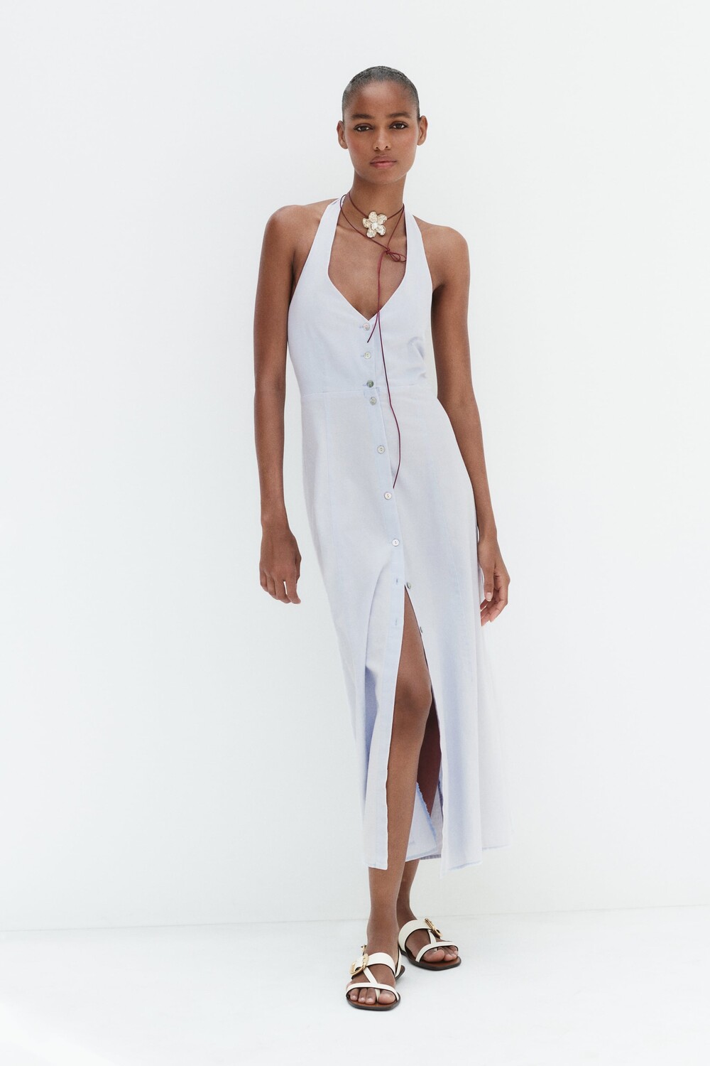 

Платье миди с холтером Zara, голубой