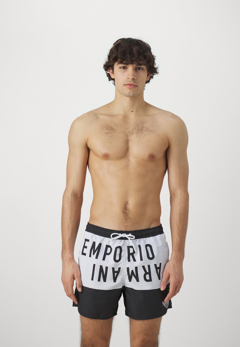 

Плавательные шорты Emporio Armani, черный