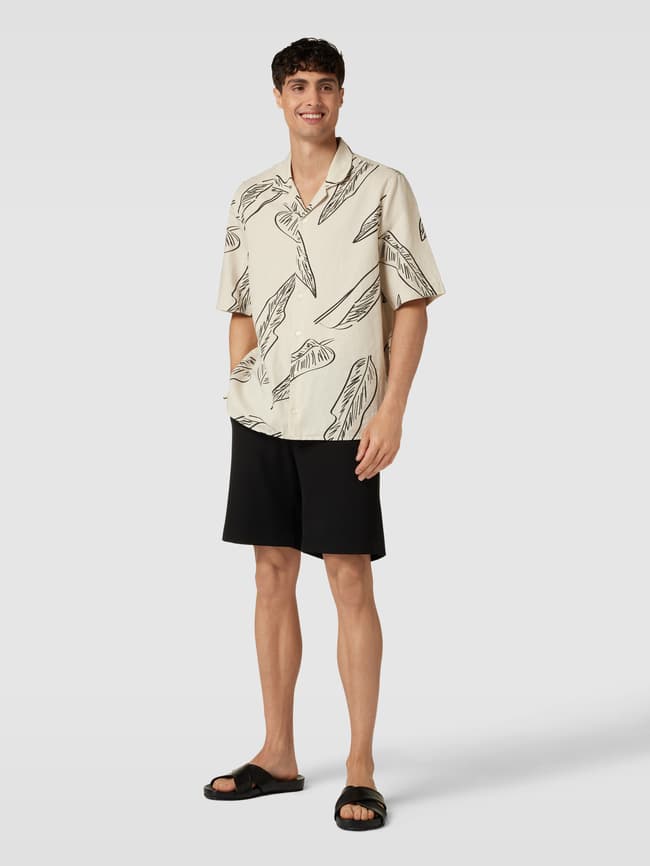 цена Повседневная рубашка стандартного кроя со сплошным узором JAKE*S STUDIO MEN, песочный