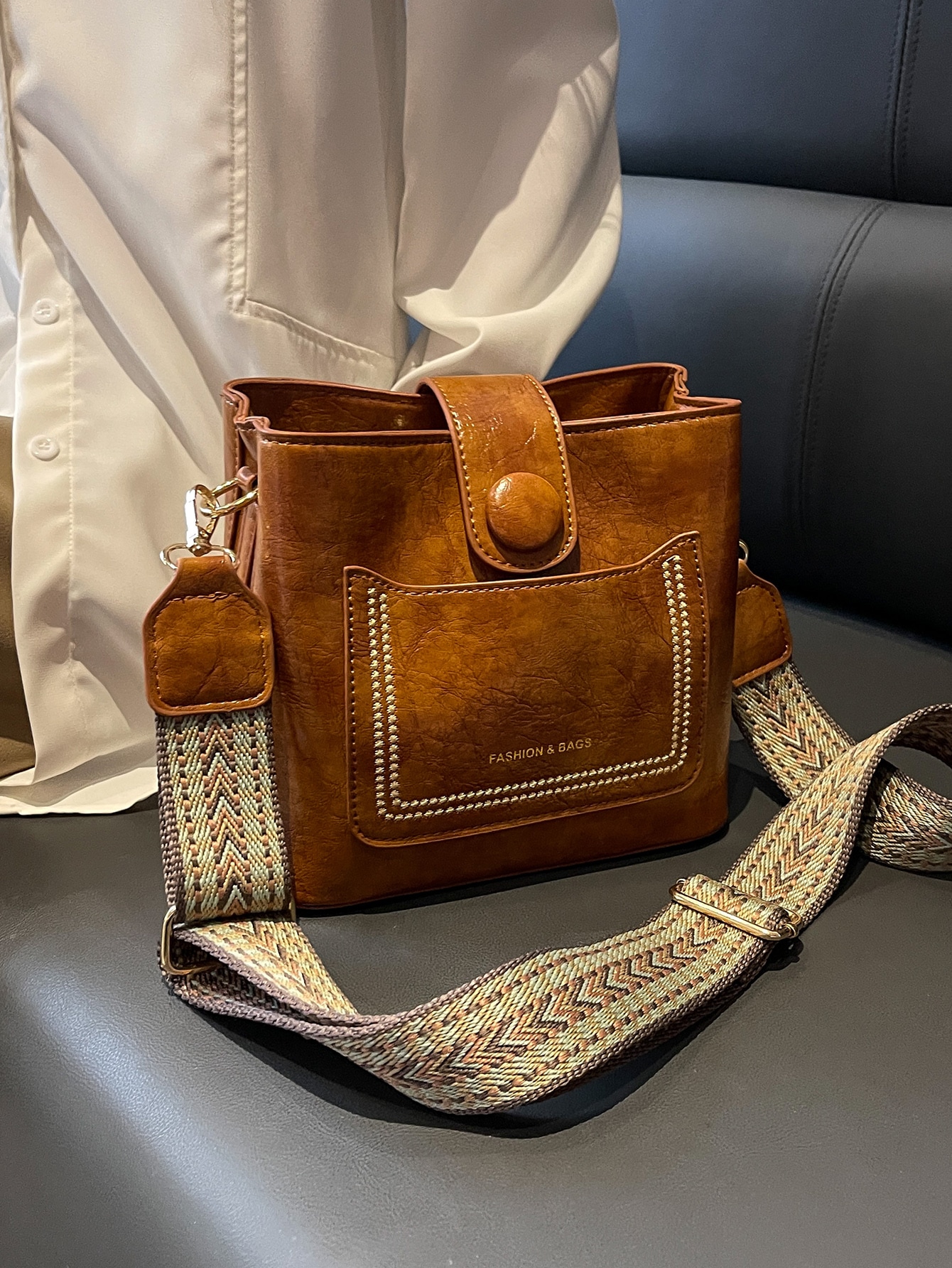 Квадратная сумка с мини-стежкой, коричневый