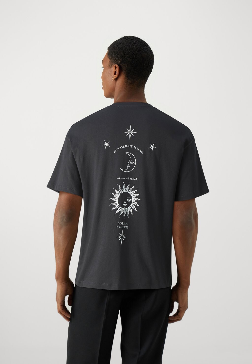 

Футболка с принтом Jorsoleil Tee Crew Neck Unisex Jack & Jones, черная
