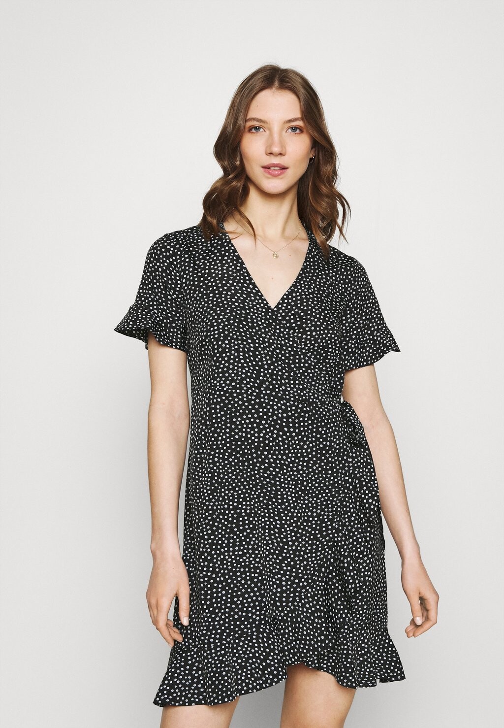 

Летнее платье Vero Moda, черный