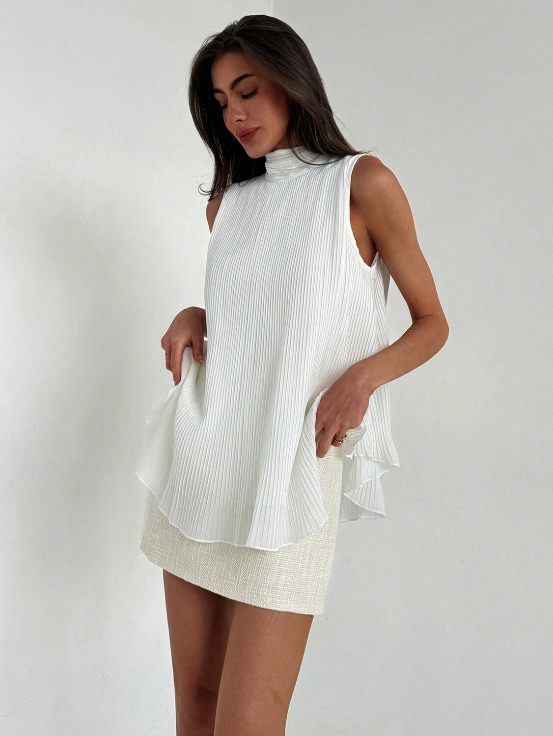 

SHEIN Aloruh Весна/Лето Элегантный топ без рукавов с кукольным воротником и завязками на спине, трапециевидный силуэт Выкройка, подходит для офиса, путешествий, отпуска и свиданий, белый цвет