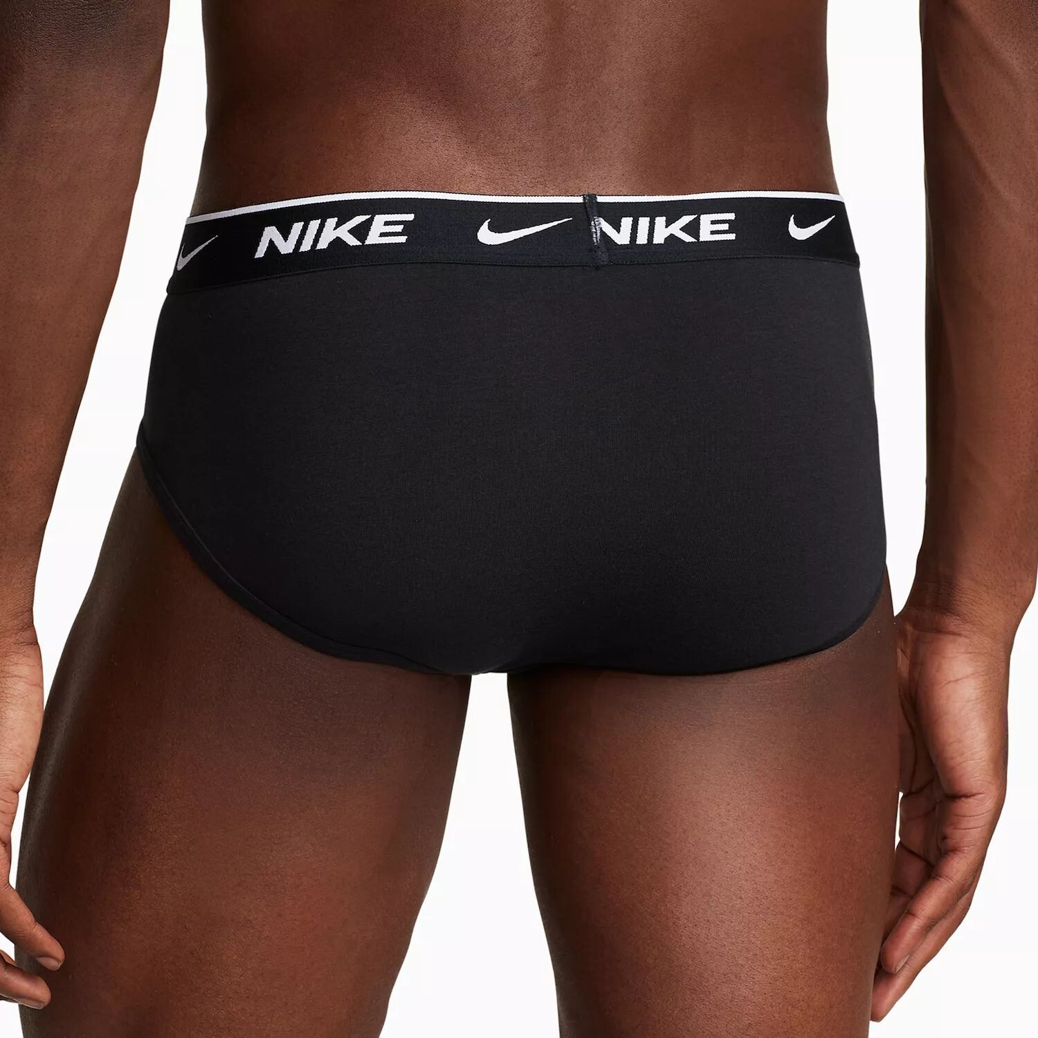 

Мужские эластичные трусы из трех пар Nike Dri-FIT Essential