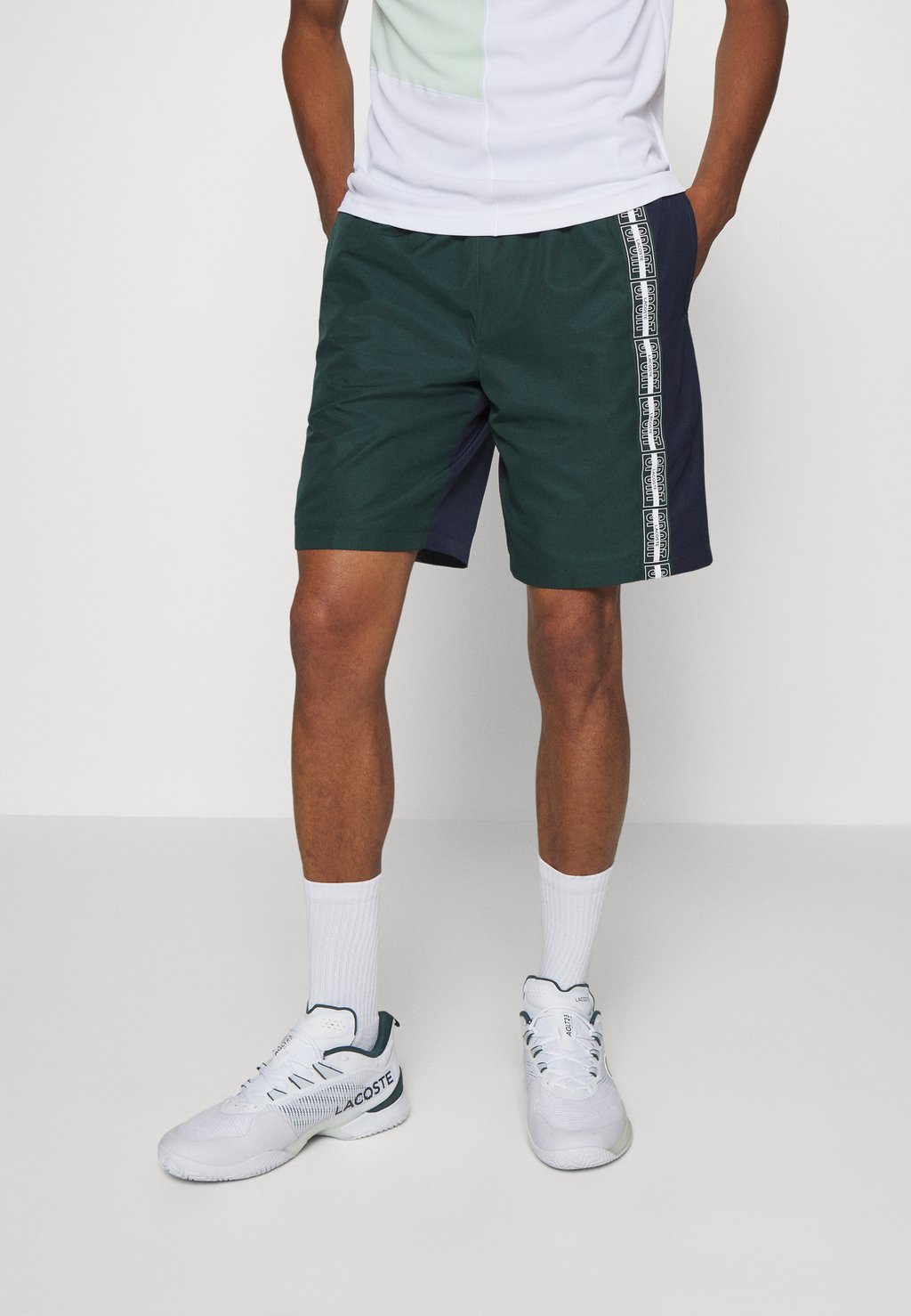 Спортивные шорты Tennis Lacoste, цвет vert/bleu marine/blanc спортивные шорты sports shorts lacoste цвет bleu bleu marine blanc ina