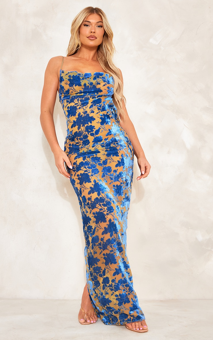 PrettyLittleThing Синее платье макси с открытой спиной и цветочным принтом