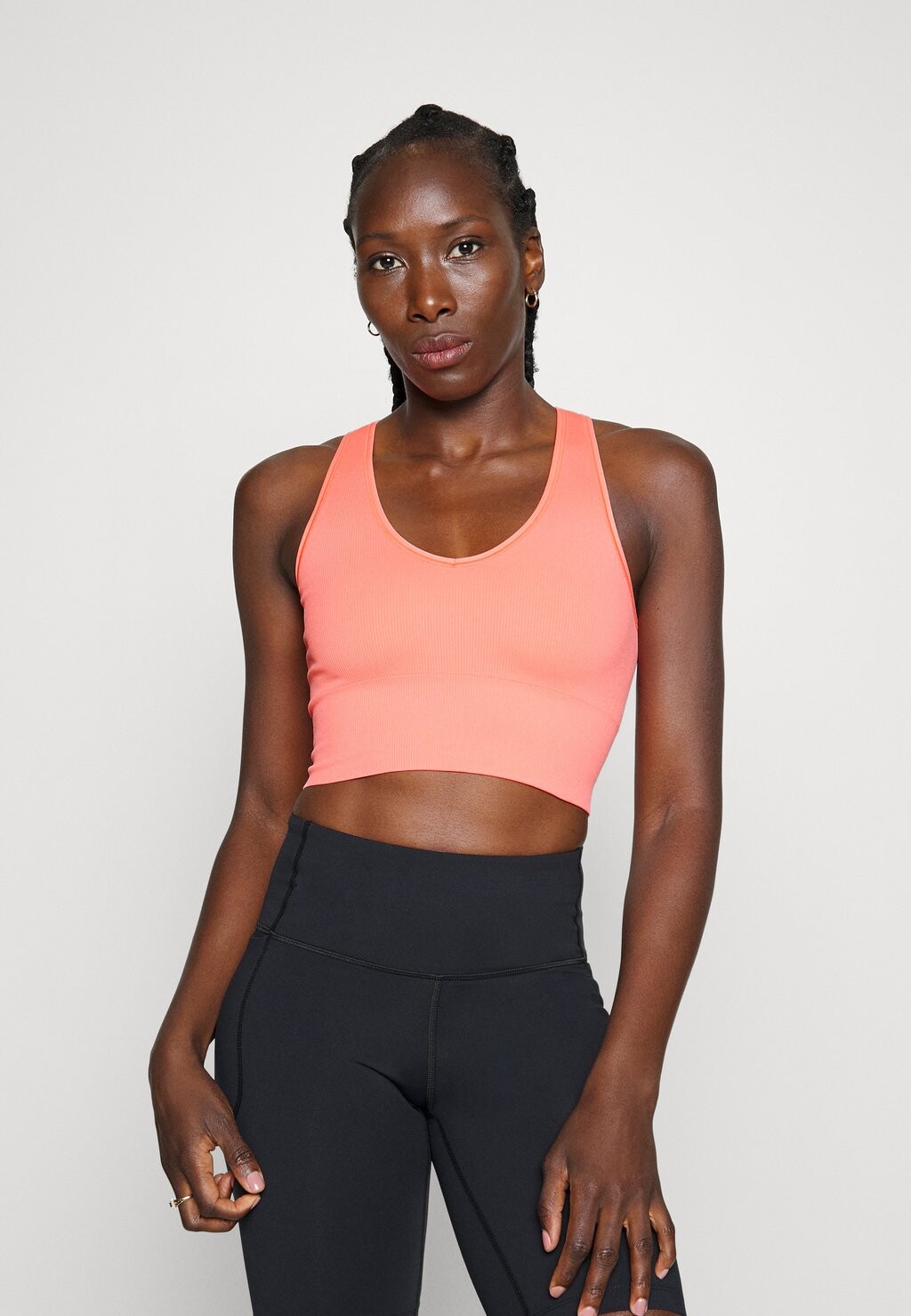 

Топ Athleta