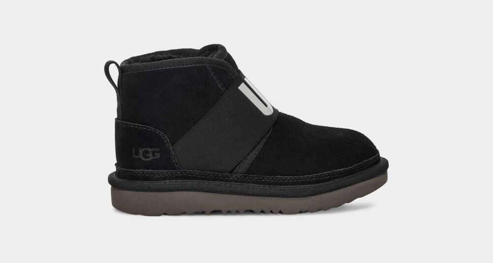

Сапоги Neumel II Graphic UGG, черный