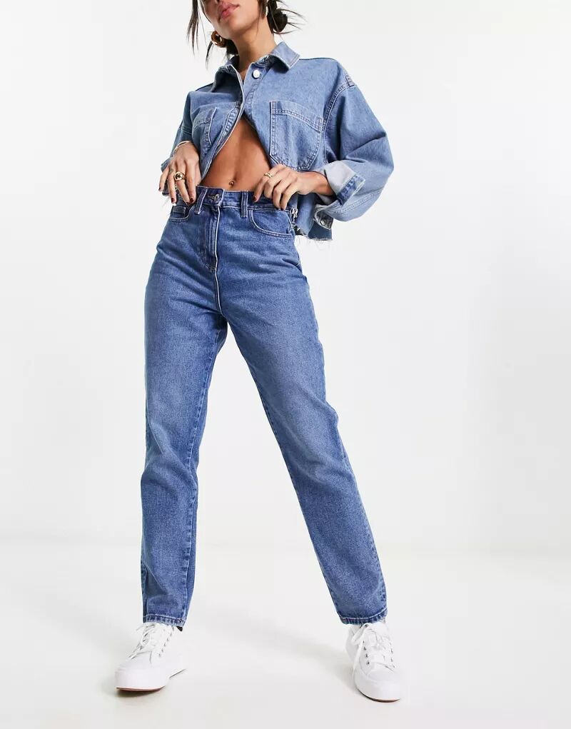 COLLUSION – x006 – джинсы Mom выцветшего синего цвета