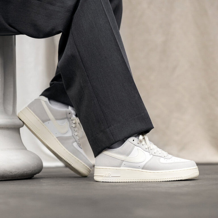 

Кроссовки Air Force 1 Lv8 *Platinum Tint Pack* Nike, белый