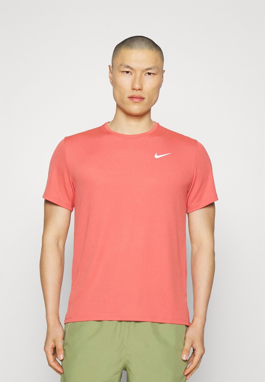 

Футболка Nike