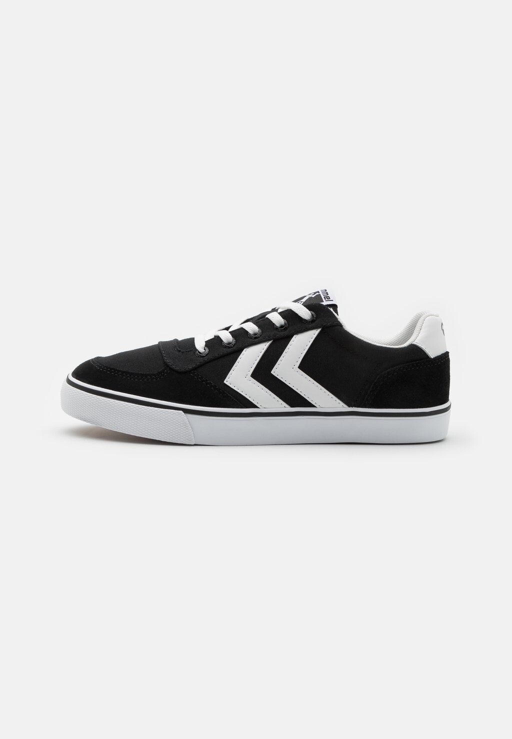 

Низкие кроссовки Hummel, черный