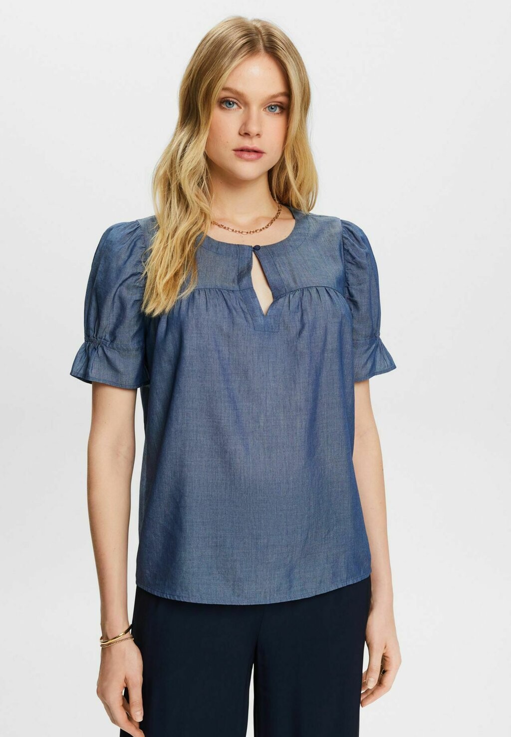 

Блузка edc by Esprit