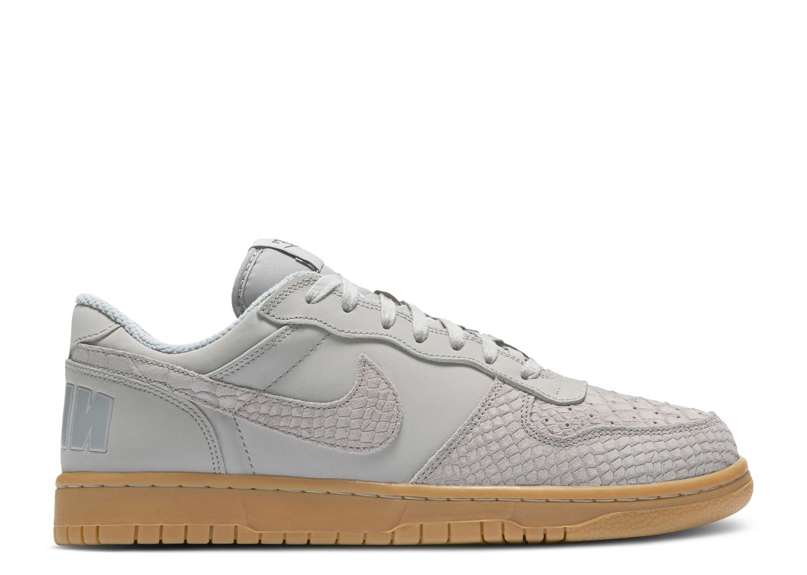 

Кроссовки Nike Big Nike Low Lux 'Wolf Grey Snakeskin Gum', серый