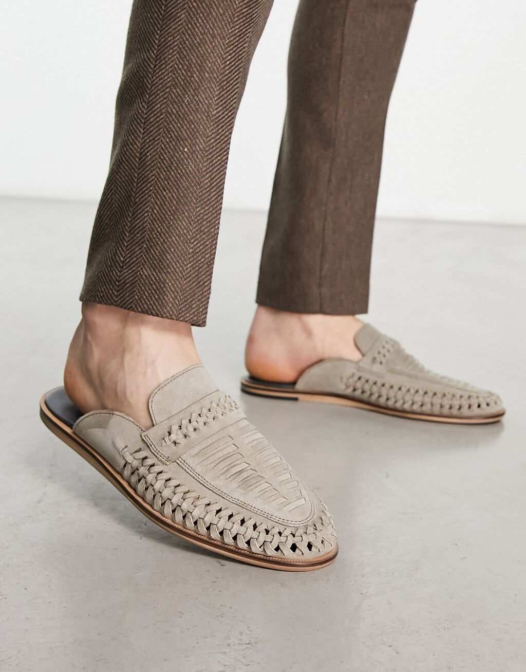 

Лоферы-мюли с плетением из каменной замши ASOS DESIGN