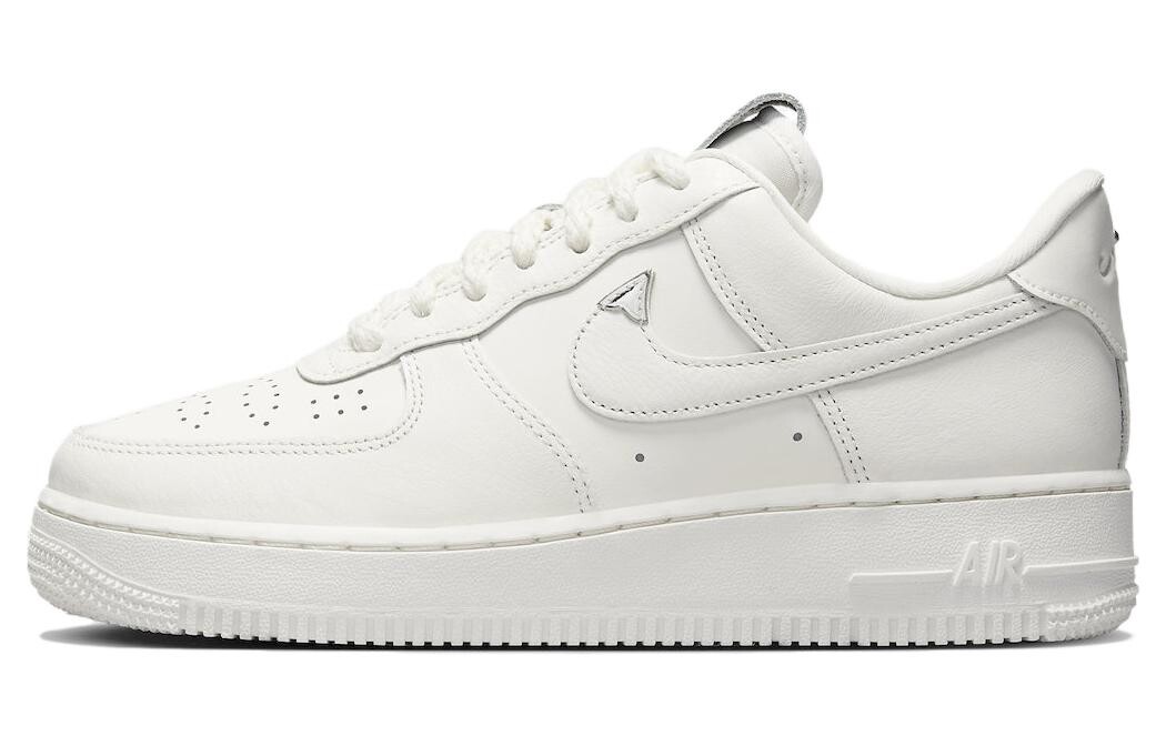 

Кроссовки Nike Air Force 1 Low '07 LV8 Sail Chrome