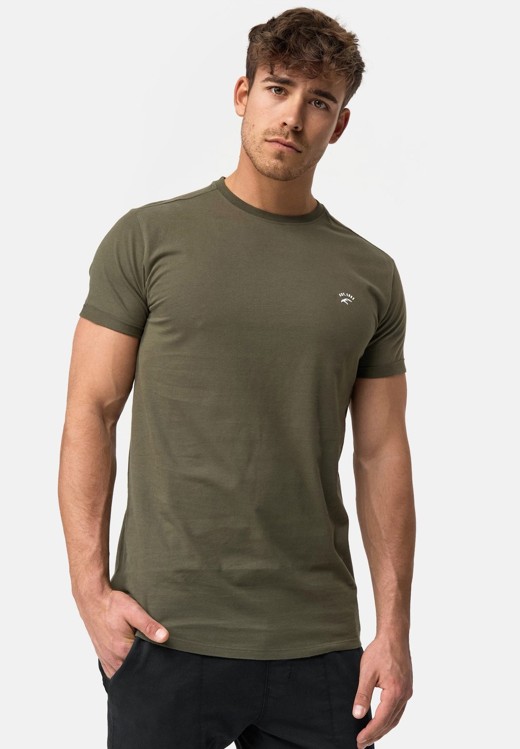 цена Базовая футболка Kloge Indicode, цвет army