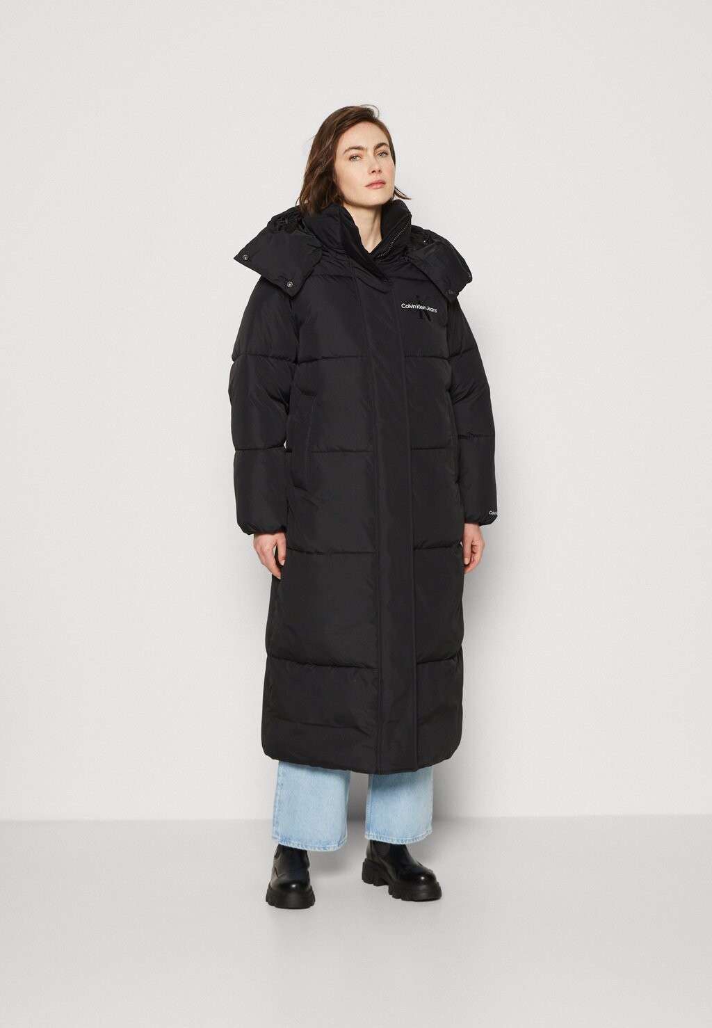 

Зимнее пальто Calvin Klein Jeans, черный