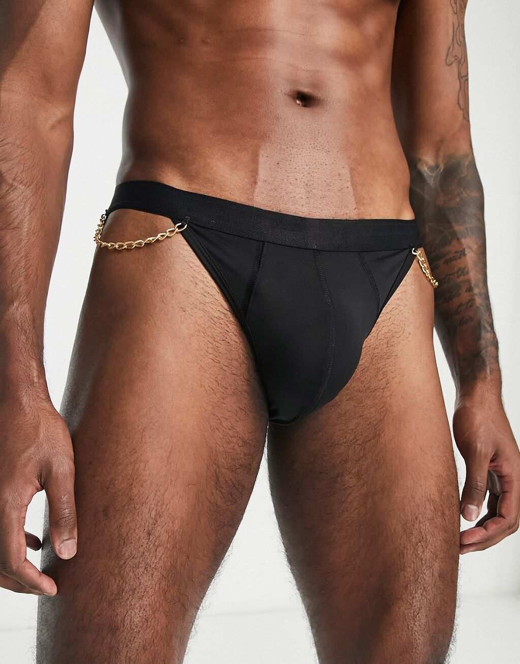 

Черные трусы ASOS DESIGN с цепочкой