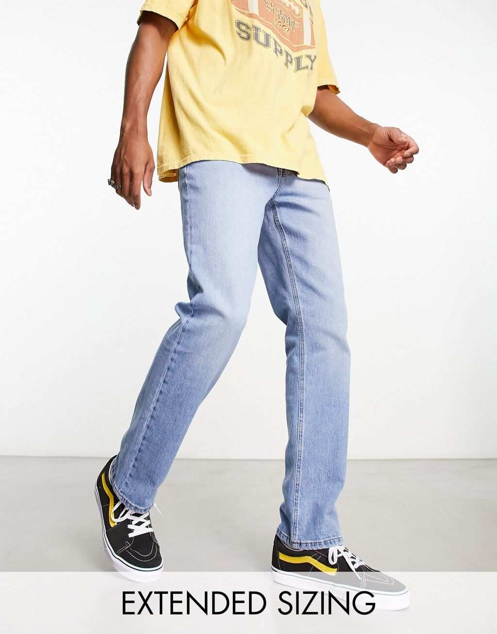 

Светлые винтажные джинсы прямого кроя ASOS DESIGN