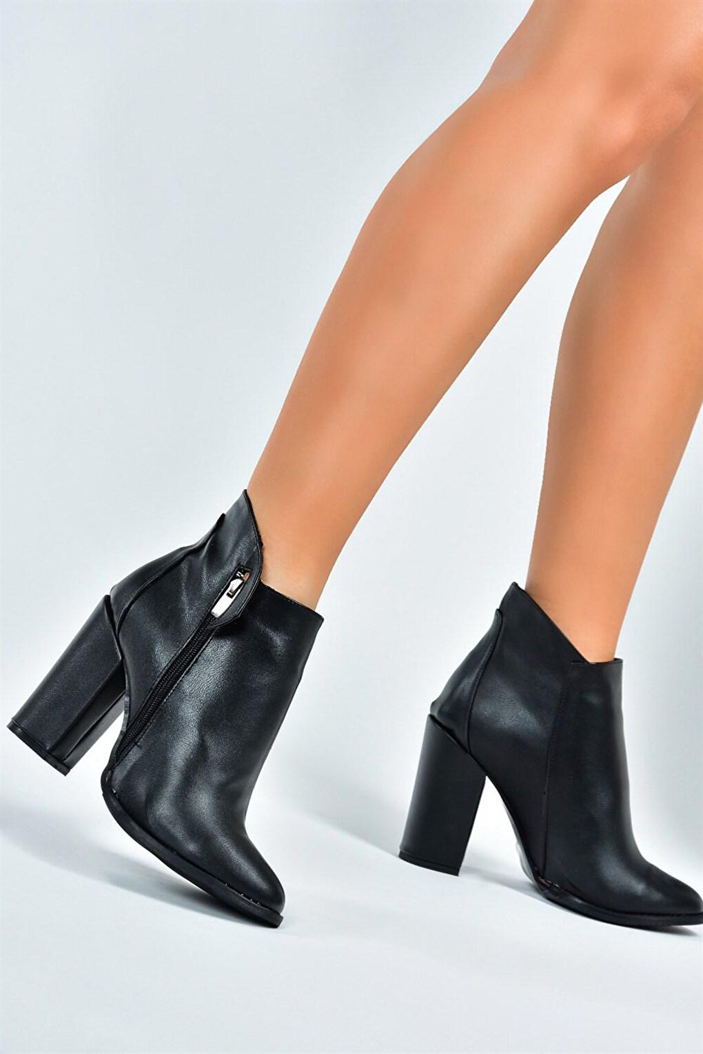 A922640809 Черные женские ботинки Fox Shoes