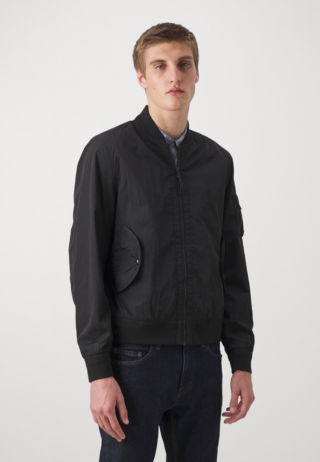 

Куртка-бомбер QUEST JACKET Belstaff, цвет black
