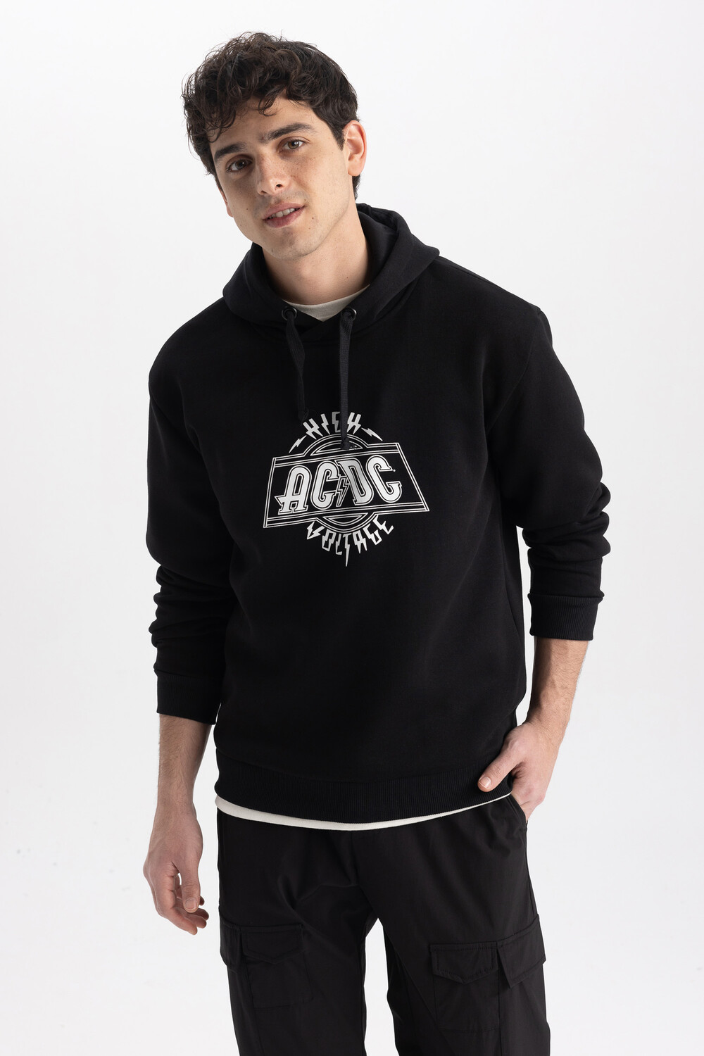 

Толстовка DeFacto Kapuzen REGULAR FIT ACDC, черный