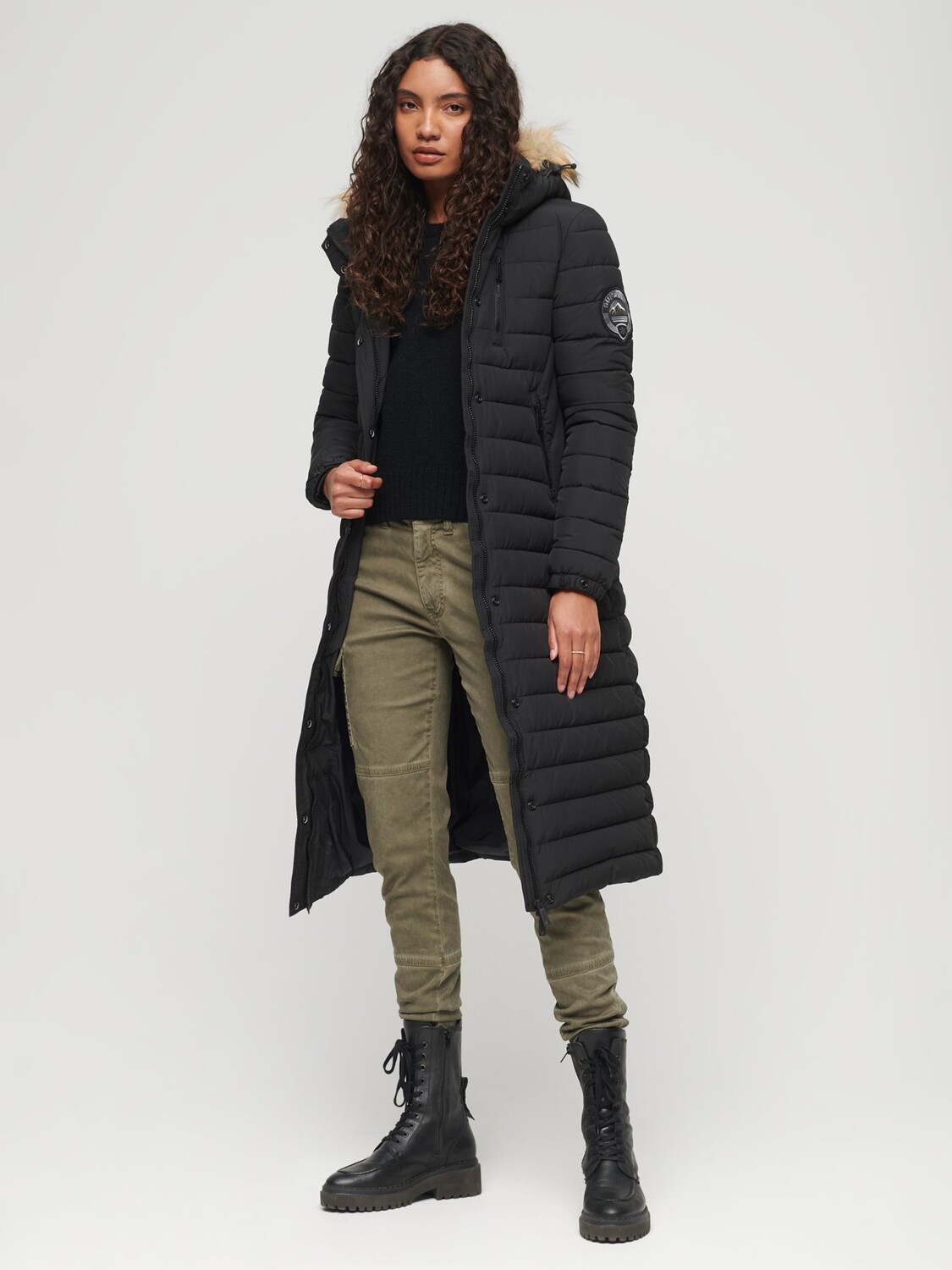

Удлиненный пуховик Fuji с капюшоном Superdry, черный