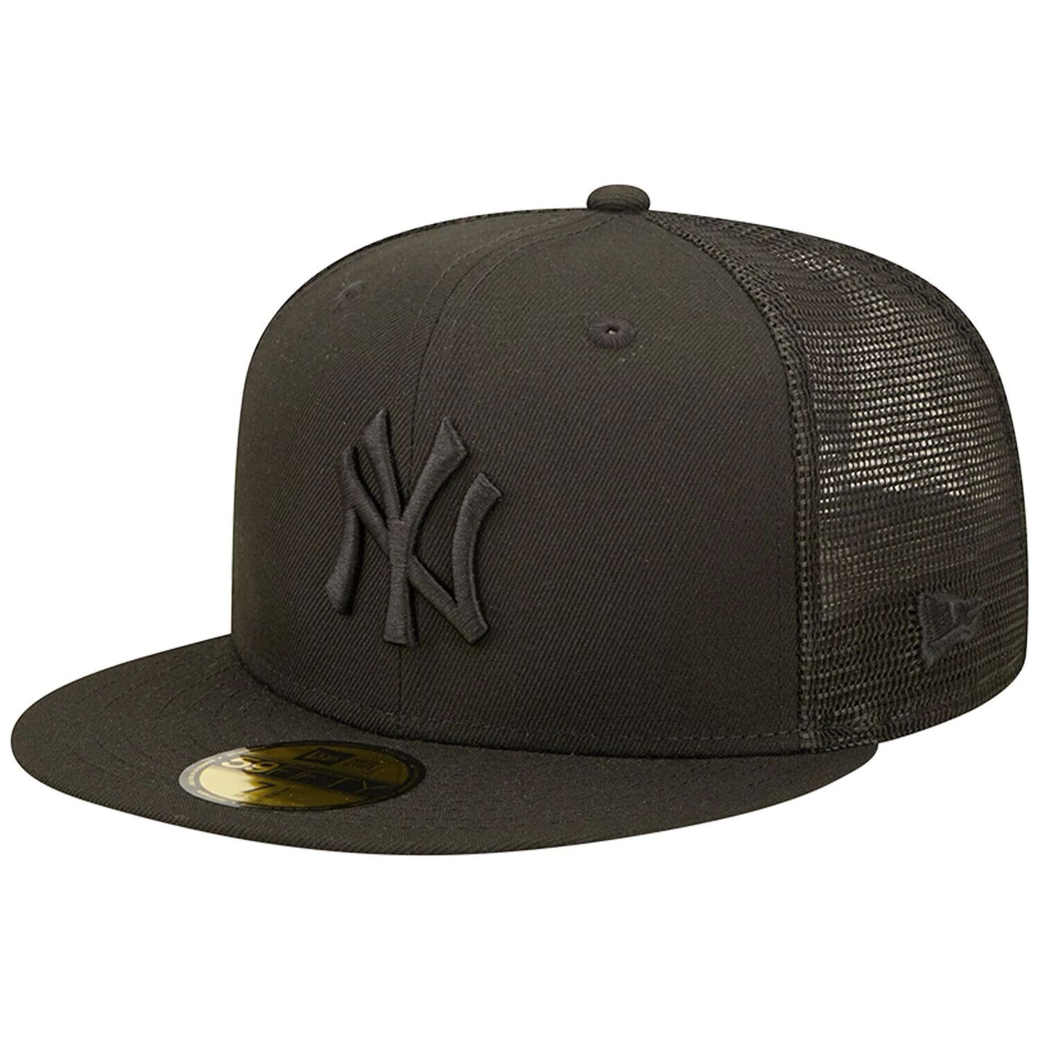 

Мужская приталенная кепка New Era New York Yankees Blackout Trucker 59FIFTY