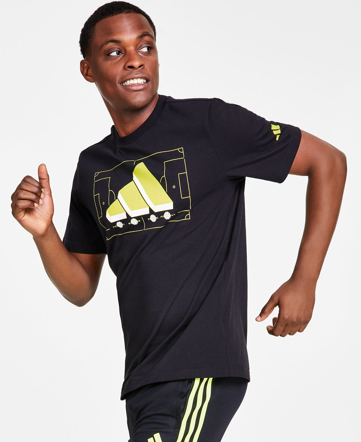 

Мужская футболка с графическим принтом и логотипом adidas