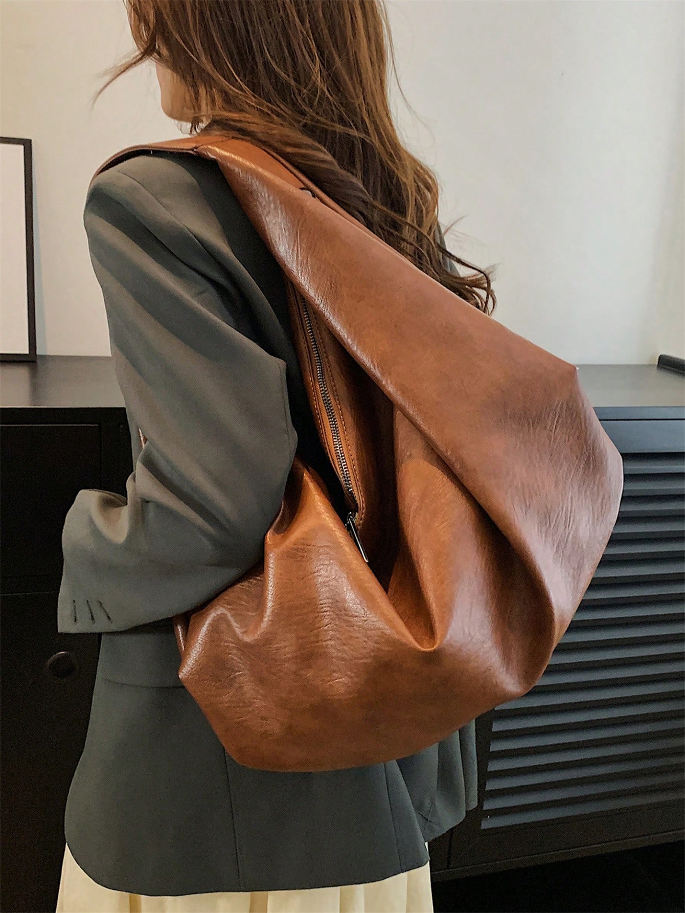 2023 новая женская сумка-тоут на одно плечо, коричневый