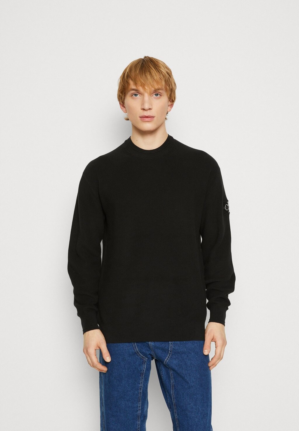 

Свитер Calvin Klein Jeans