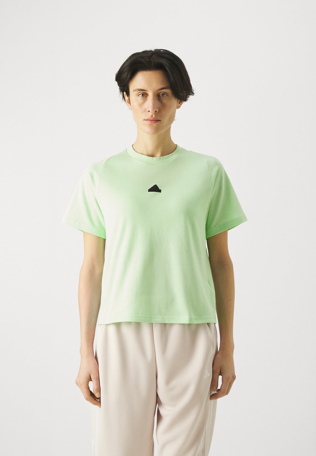 

Спортивная футболка adidas Sportswear, цвет semi green spark