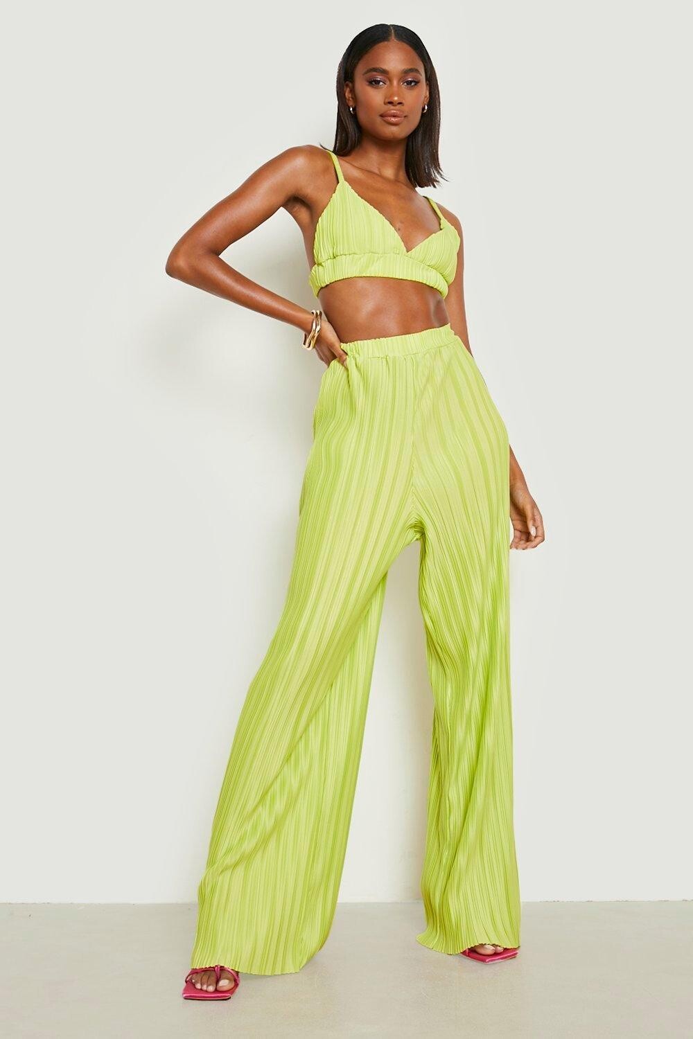 

Комплект брюлет и широкие брюки Boohoo, лаймовый