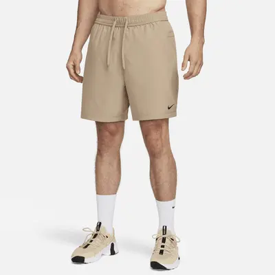 

Шорты Nike Form, цвет Khaki/Black