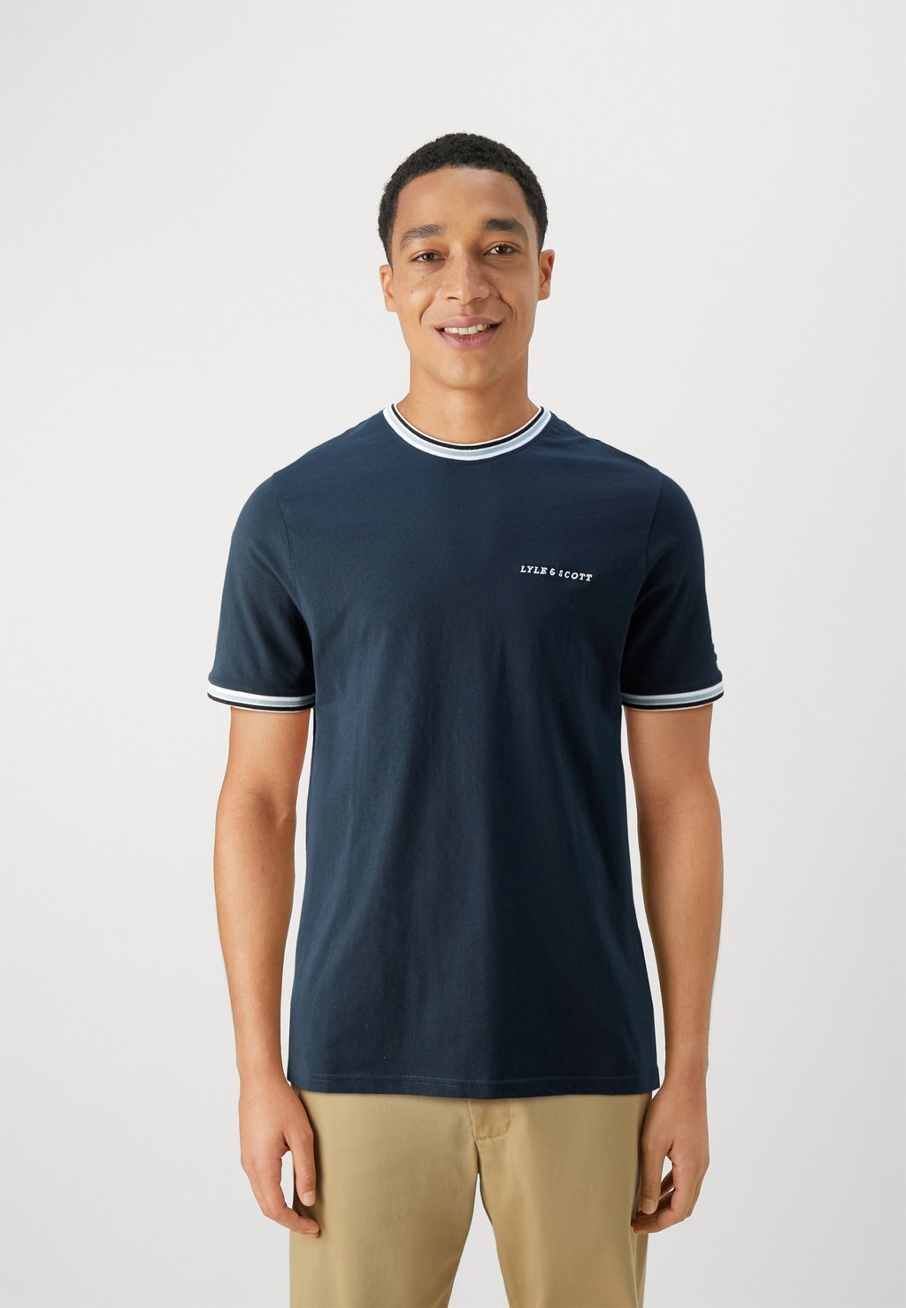 Базовая футболка EMBROIDERED TIPPED Lyle & Scott, темно-синий