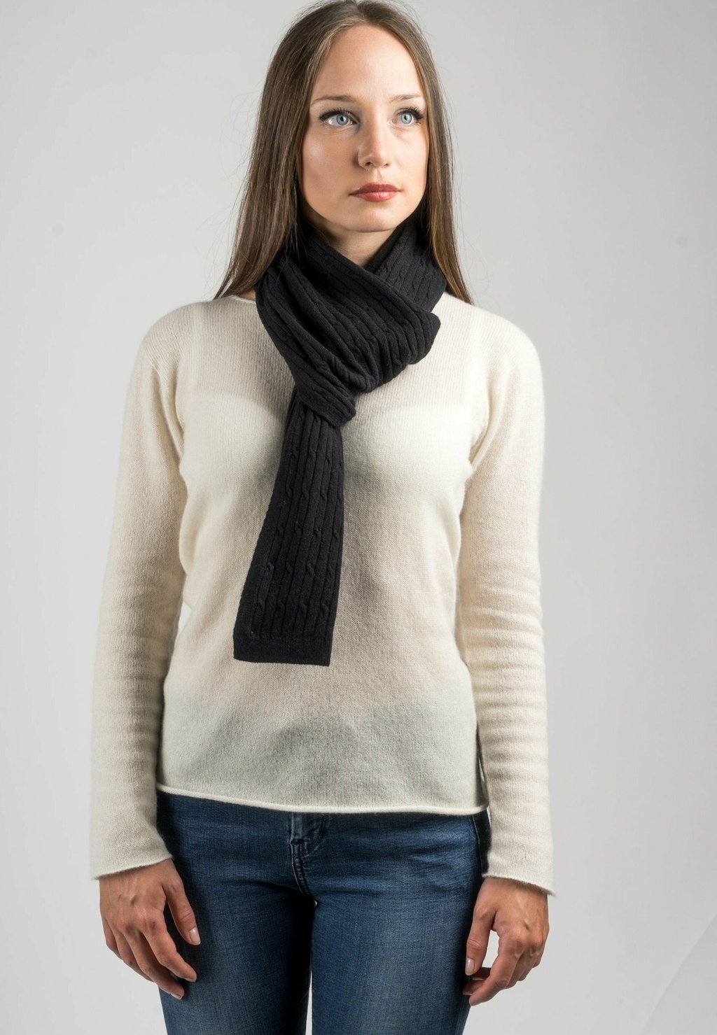 

Шаль Dalle Piane Cashmere, черный