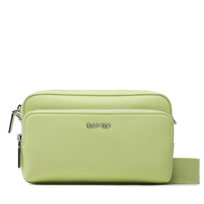 

Сумка Calvin Klein MustCamera Bag, зеленый