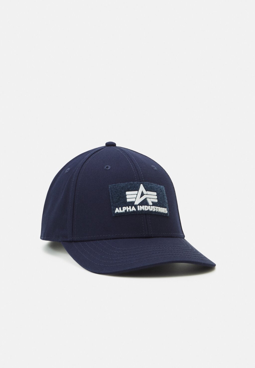 

Бейсболка Alpha Industries