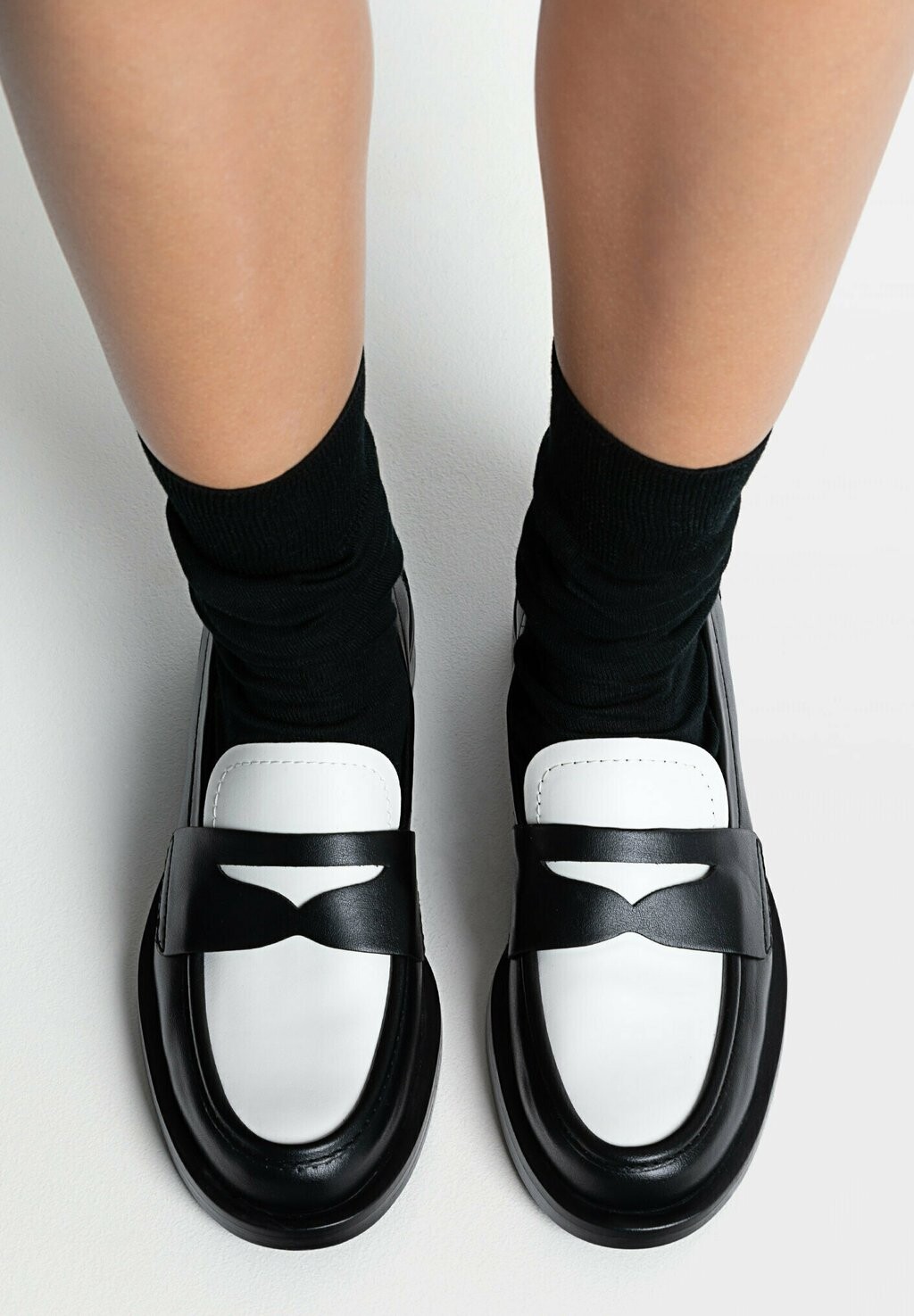 

Тапочки LOAFERS Stradivarius, цвет black