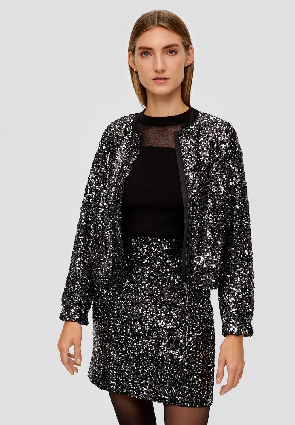 

Бомбер MIT PAILLETTEN s.Oliver BLACK LABEL, цвет schwarz