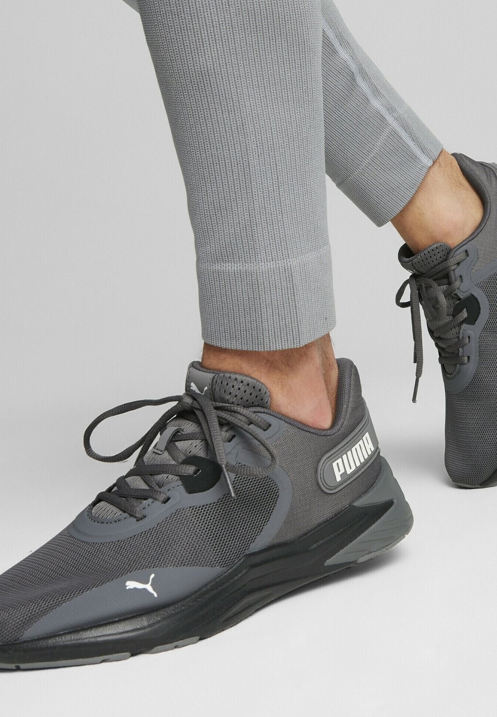 

Кроссовки Puma