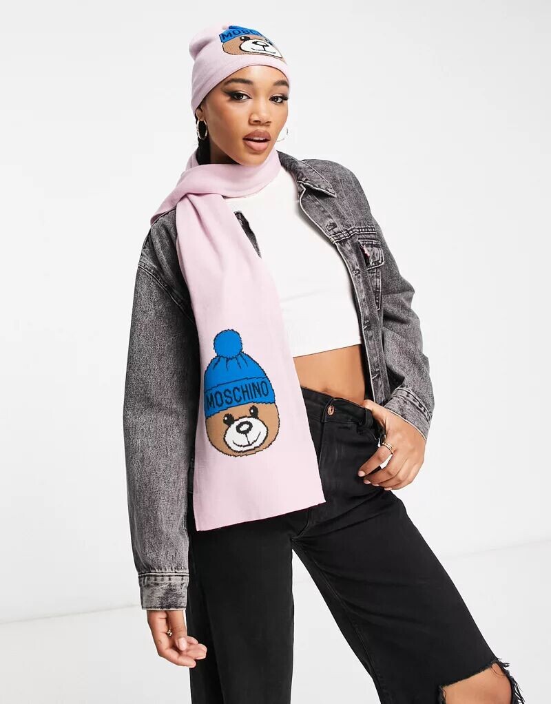 

Розовый шарф с логотипом Moschino в виде плюшевого мишки
