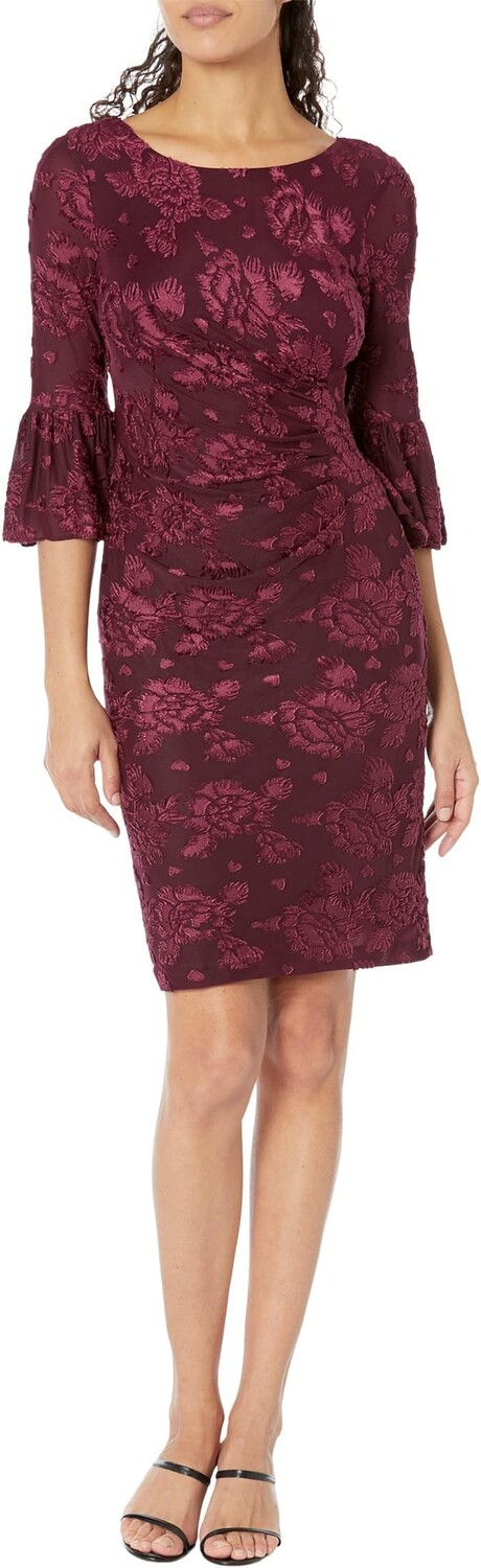 

Платье Draped Velvet Burnout Sheath with Bell Sleeve Adrianna Papell, цвет Cranberry Apple
