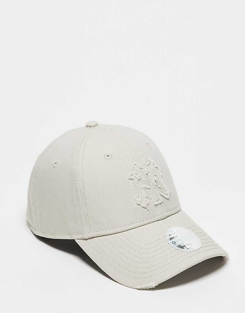

New Era – 9twenty NY Yankees – Бежевая джинсовая кепка с потертым логотипом