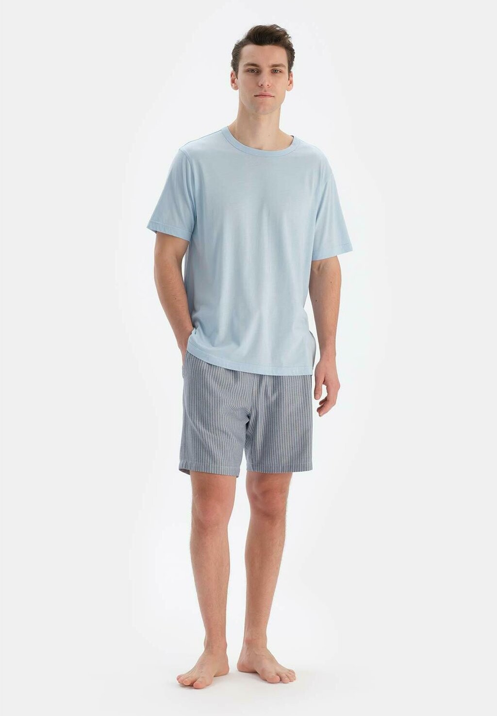 

Пижамный комплект SHORT SLEEVE CREW NECK REGULAR SET DAGI, светло-голубой