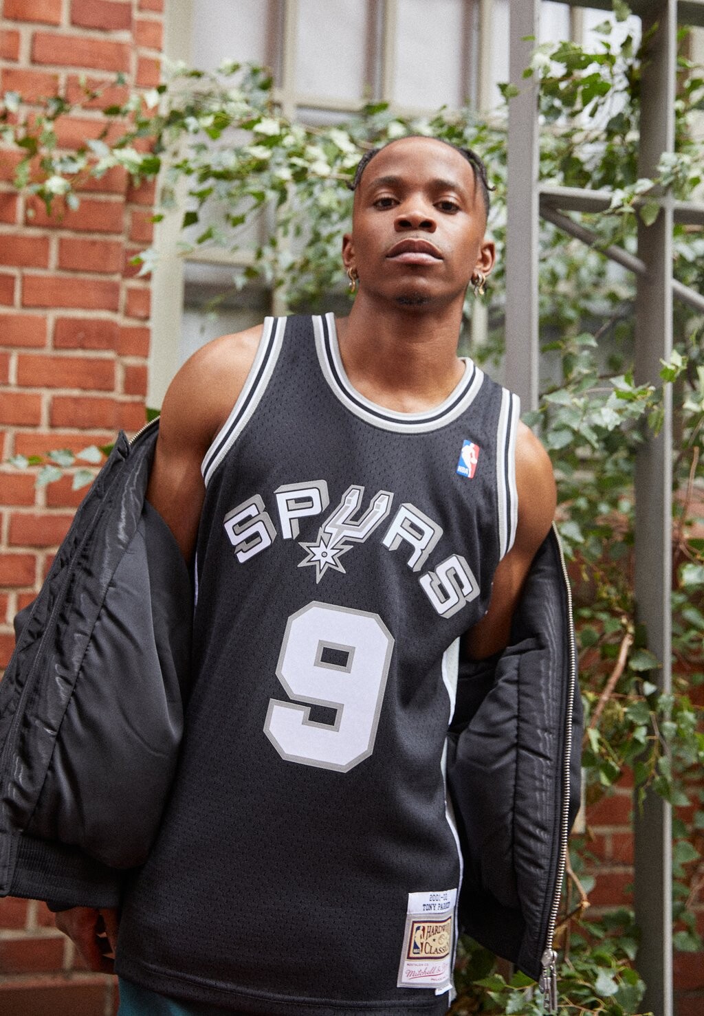 

Спортивная футболка Mitchell & Ness
