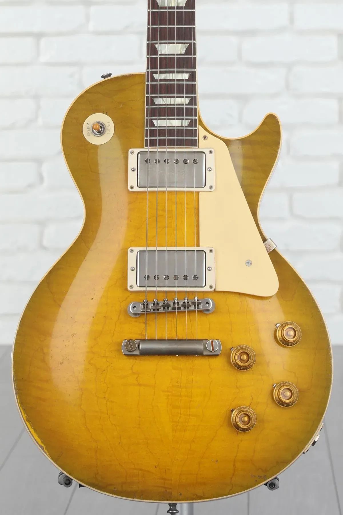 

Электрогитара Gibson Custom 1959 Les Paul Standard Reissue - Murphy Lab Heavy Aged Green Lemon Fade