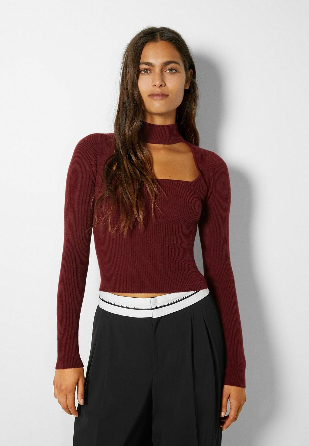 

Свитер Bershka
