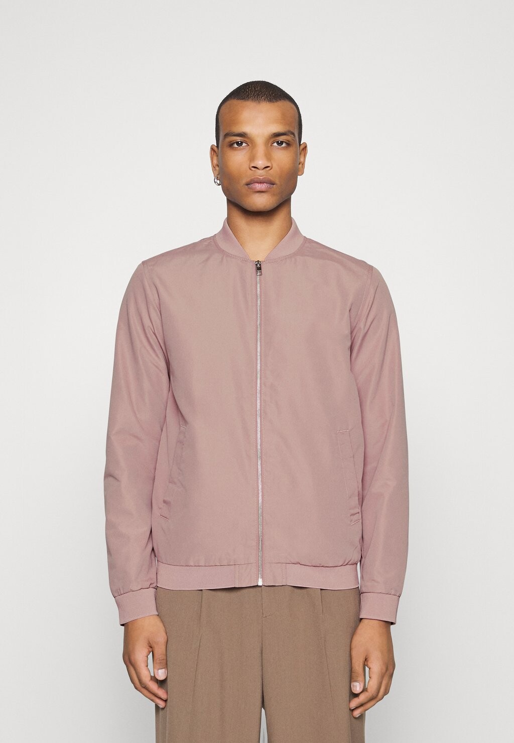 

Куртка-бомбер Jack & Jones